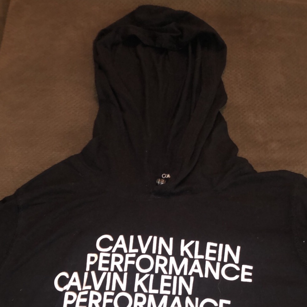 Black sweatshirt